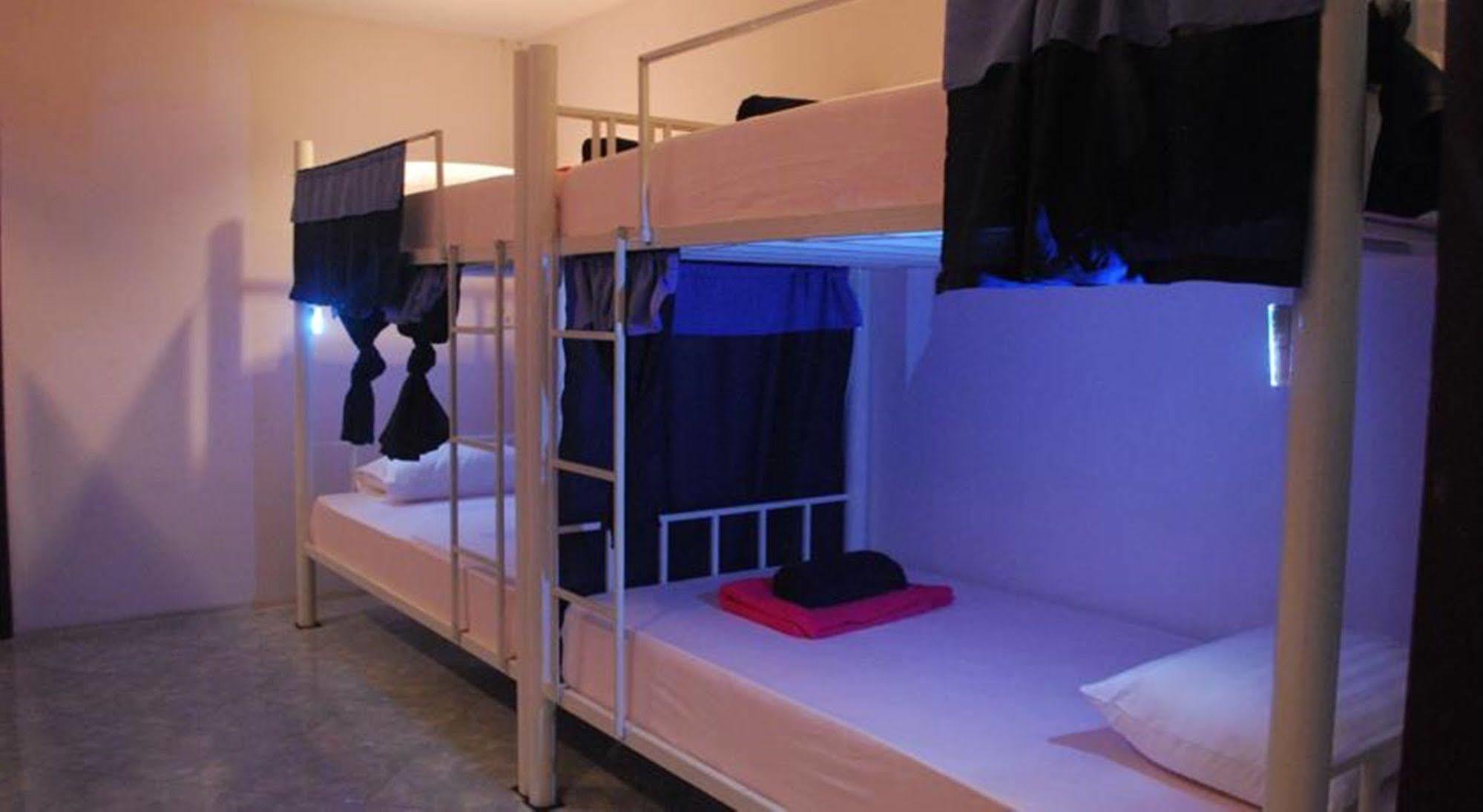 Baan Kai Hostel Baan Khai Εξωτερικό φωτογραφία
